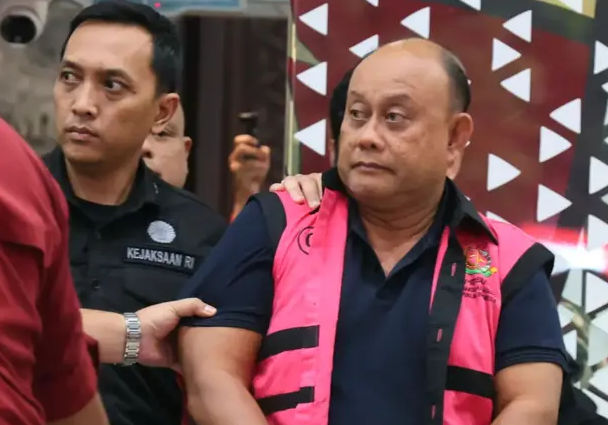 Kejaksaan Agung menahan mantan Kepala BGN, Dadan Hindayana.