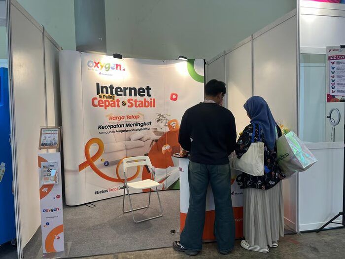 Booth Oxygen.id di Indonesia Women Fest 2026