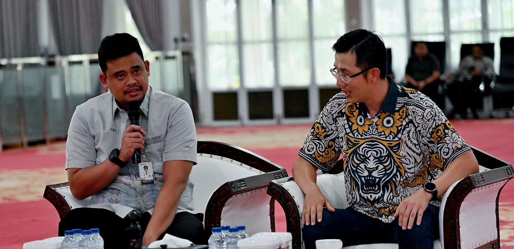 
Gubernur Sumut Bobby Nasution menerima audiensi EVP-Head Of Circle Sumatra IOH Agus Sulistio
