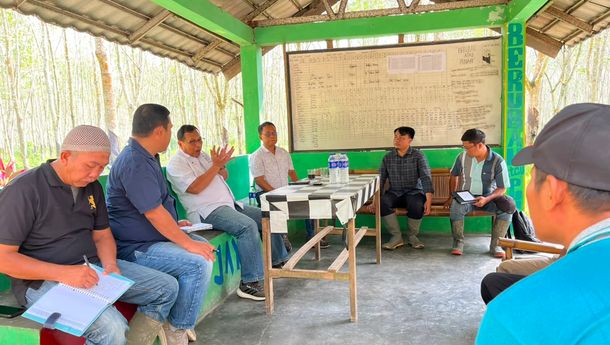 Region Head PTPN I Reg 7 Motivasi Penyadap Kebun Kedaton Tingkatkan Produksi