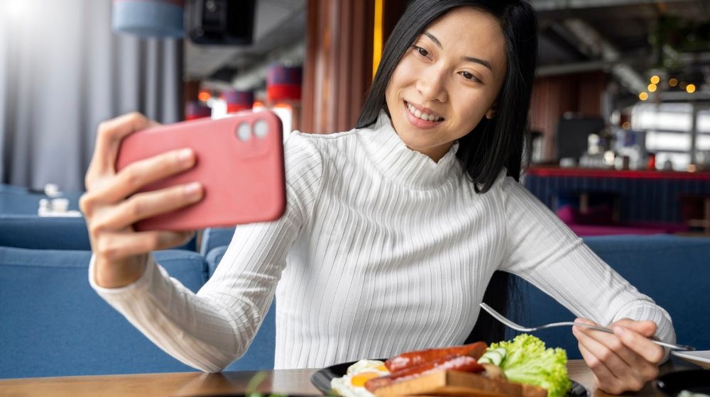 Menjadi Konten Kreator Sosial Media Berisi Info Kuliner