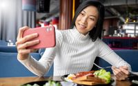 Menjadi Konten Kreator Sosial Media Berisi Info Kuliner