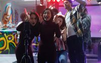 Rekomendasi Ide Bisnis atau Side Hustle untuk Kamu yang Hobi Nonton Konser: Menjadi Event Crew atau Freelance di Acara Musik
