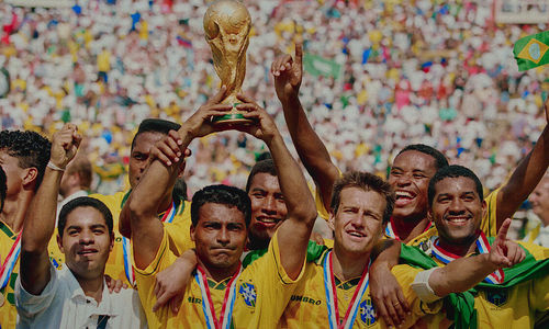 3 Rekomendasi Serial dan Film Dokumenter tentang Sepak Bola, Tayang di Netflix!