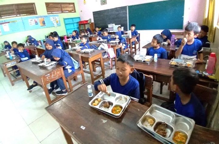 Dihentikan Saat Libur Sekolah, Pemerintah Disarankan Evaluasi Program MBG