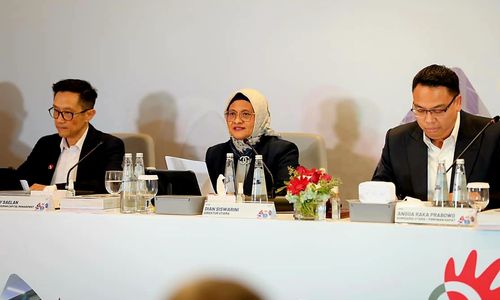 Komisaris Utama Telkom Angga Raka Prabowo (paling kanan), Direktur Utama Telkom Dian Siswarini (tengah), Direktur Human Capital Management Telkom Willy Saelan dalam agenda RUPS Tahunan tahun buku 2025