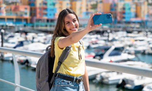 5 Rekomendasi Side Hustle Buat Kamu yang Suka Traveling