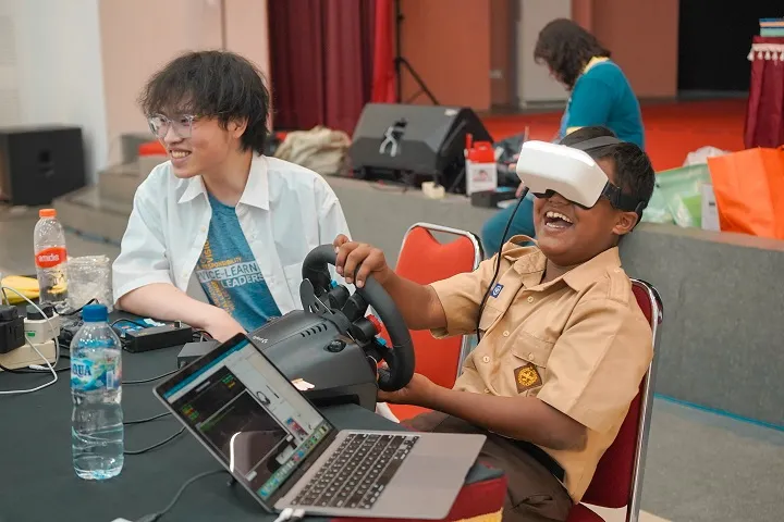 UKDW dan PolyU Bekali Siswa SMP Yogyakarta dengan Program EEE