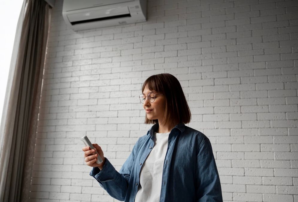 8 Cara Menghemat Listrik Tanpa Harus Matikan AC In This Economy