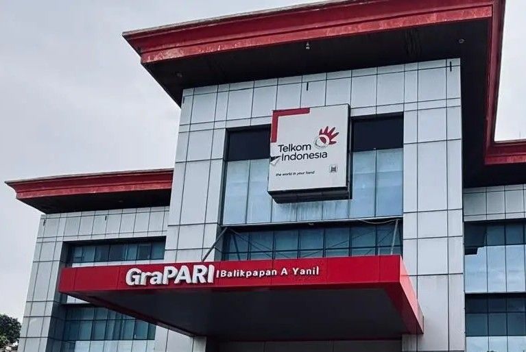 Kantor Telkom di Balikpapan.  Telkom resmi pisahkan bisnis wholesale fiber connectivity