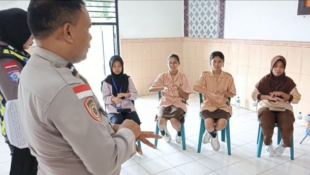 Polres Ende Beri Terapi USEFT bagi Siswa PKL Sambut Hari Bhayangkara