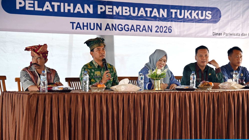 Pemkab Lampung Selatan Latih Generasi Muda Lestarikan Ikat Tukkus.jpg