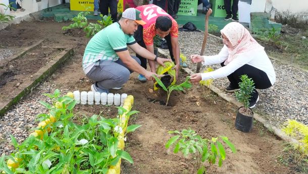 PLN UP3 Pringsewu Rayakan Hari Lingkungan Hidup dengan Berbagai Aksi Nyata