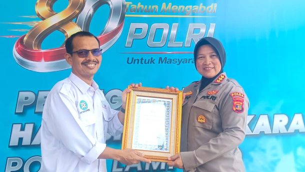 Berkontribusi Dukung Polri, SMSI Lampung Terima Penghargaan Kapolda