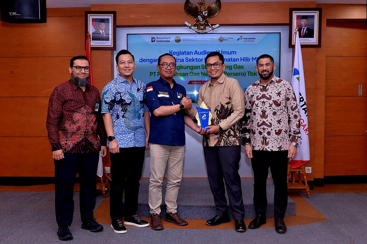 Audiensi umum dengan pembina sektor keselamatan hilir Migas di lingkungan subholding gas di kantor pusat PGN, Jakarta