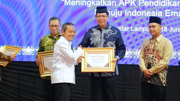 UIN RIL Raih Penghargaan Kampus Hijau Inklusif dan Berbasis Digital