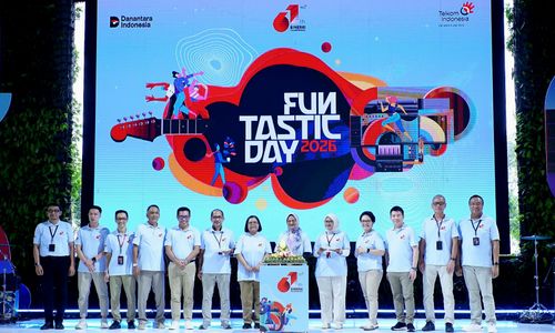Dewan komisaris, direksi dan senior leader TelkomGroup menghadiri puncak perayaan ulang tahun ke-61 Telkom di The Telkom Hub, Jakarta