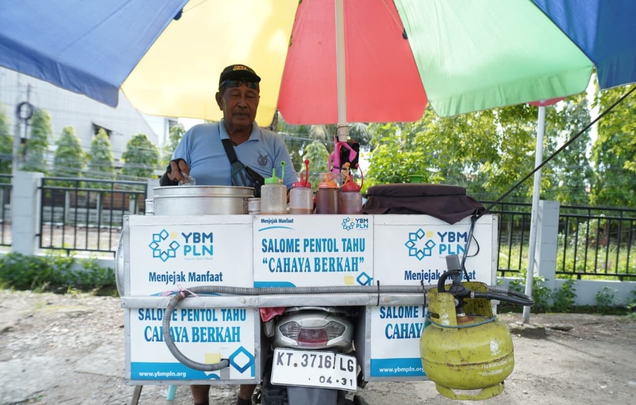 Berkat YBM PLN, Penjahit dan Pedagang Salome Balikpapan Wujudkan Impian