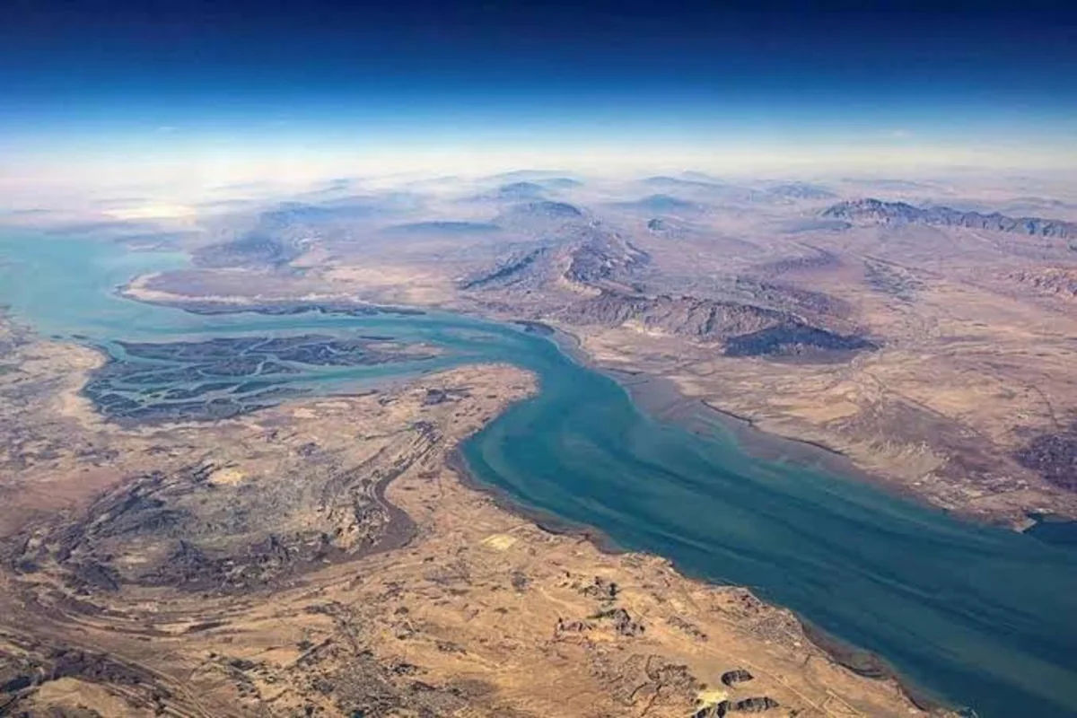 Selat Bab El Mandeb.
