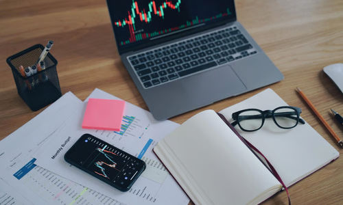 Menyusun Trading Plan Hari Minggu Kunci Menghadapi Pembukaan Pasar Senin Pagi dengan Tenang.jpg