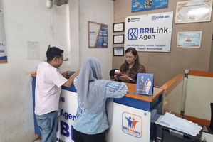 Konsisten Edukasi Warga, Agen BRILink Kursumawati Sukses Raih Grand Prize!