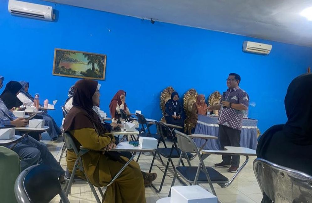 Ketua Yayasan DCC Global School, Edwar Juanda Rusydi saat pemaparan agenda Parents Meeting TA 2026-2027 pada Sabtu(18/7).