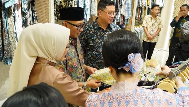 Dekranasda Gandeng Batik Keris Promosikan Wastra Khas Lampung ke Pasar Nasional