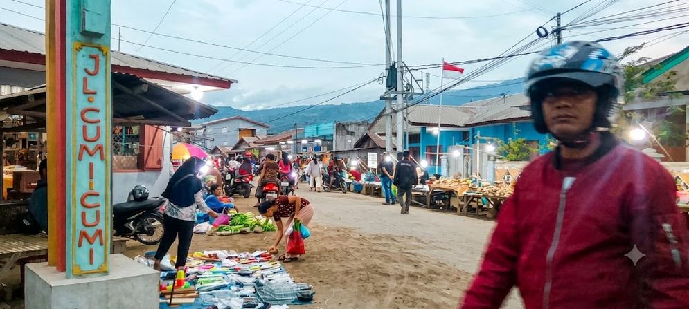 pasar wuring.jpg