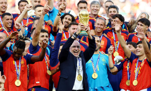 2026-07-19T225026Z-304043714-UP1EM7J1RG0FE-RTRMADP-3-SOCCER-WORLDCUP-ESP-ARG.jpg