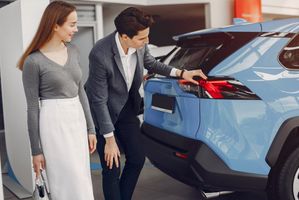 5 Keuntungan dan Kerugian Beli Mobil Bekas In This Economy