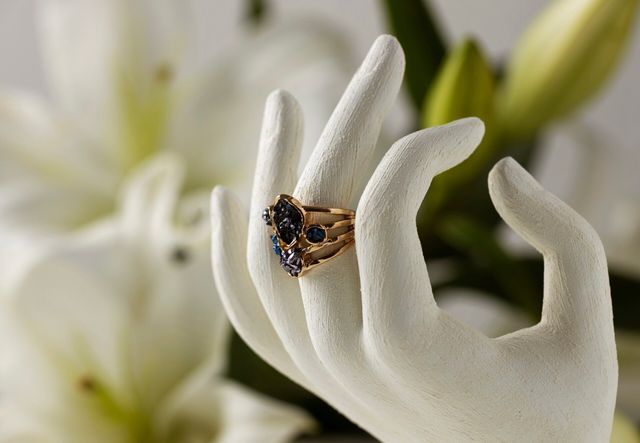 Cincin Emas Asli Tidak Mudah Berkarat atau Berubah Warna