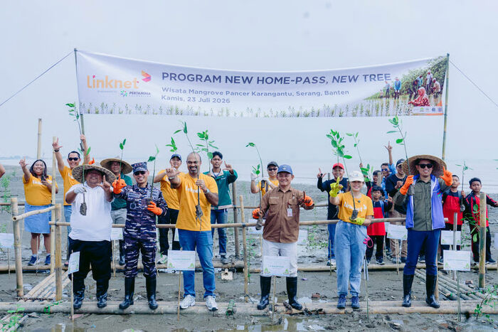 Penanaman 5.000 bibit pohon mangrove dalam program unggulan New Home-Pass, New Tree