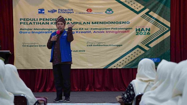 Pendongeng Lampung Jarwo Songha Latih 900 Guru di Pulau Jawa