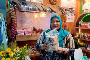 Despina Yanti saat ditemui di stan Dinas Pertanian dan Ketahanan Pangan Provinsi Sumut pada PRSU 2026