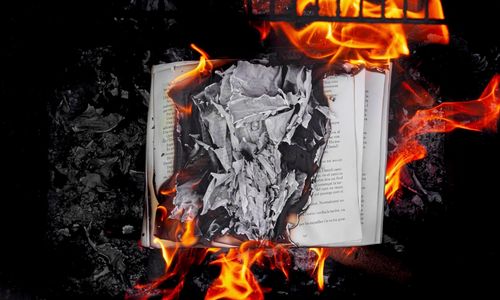Perusahaan AI Disebut Hancurkan Jutaan Buku Usai Digunakan untuk Latih Model AI
