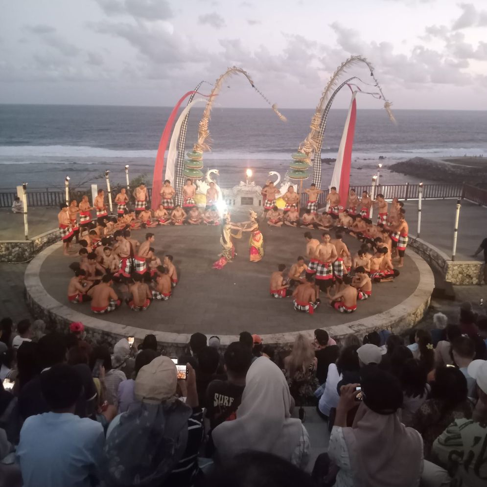 Tari Kecak Bali, bisa Inspirasi Pengembangan Wisata Sungai Musi