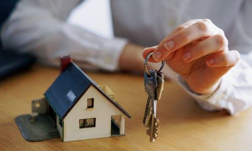 closeup-shot-person-thinking-buying-selling-house-1-1-1068x712.jpg