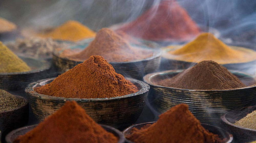 pngtree-spicescooking-ingredientsmoke-leaf-ginger-tasting-photo-image_36863744.jpg