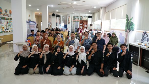 Guru dan Tendik Yayasan Fatimah Azzahra Dibekali Bantuan Hidup Dasar