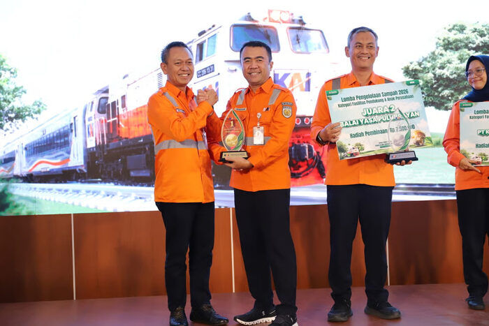 Implementasi Green Logistics KAI Logistik