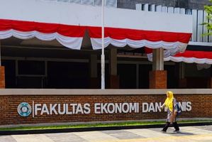 USU memberhentikan mahasiswa berinisial CHS dari Program Studi S-1 Akuntansi, Fakultas Ekonomi dan Bisnis karena terbukti melakukan kekerasan seksual 