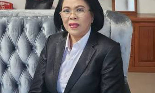 Rektor Sandra Korua.jpg