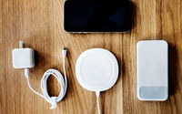 3 Alasan Wireless Charging Belum Bisa Gantikan Charger Berkabel