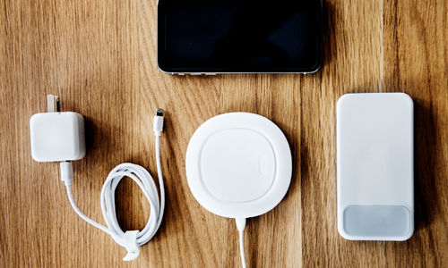 3 Alasan Wireless Charging Belum Bisa Gantikan Charger Berkabel