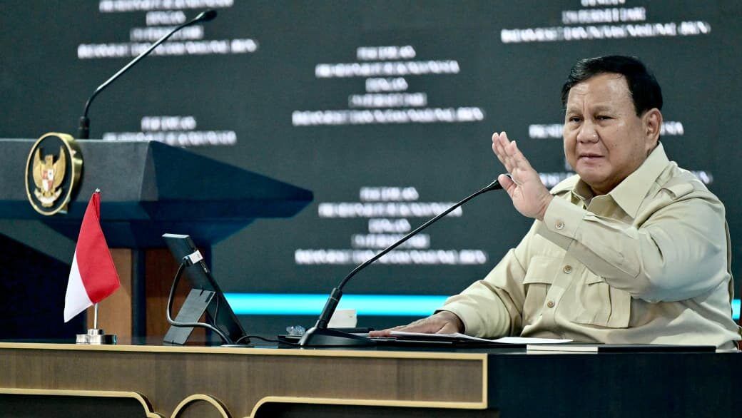 Presiden Prabowo dalam pertemuan dengan peneliti BRIN. 