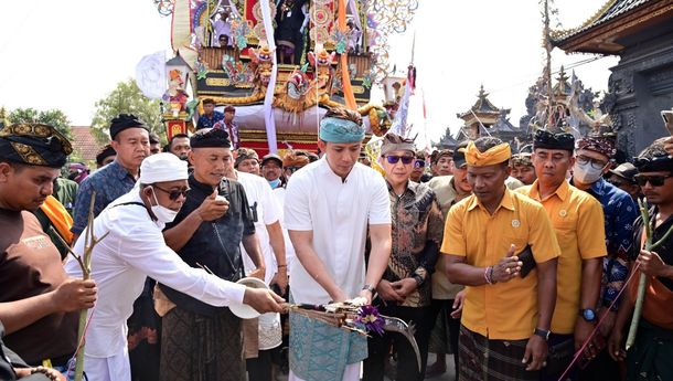 Ngaben Massal Balinuraga, Tradisi yang Menghidupkan Desa