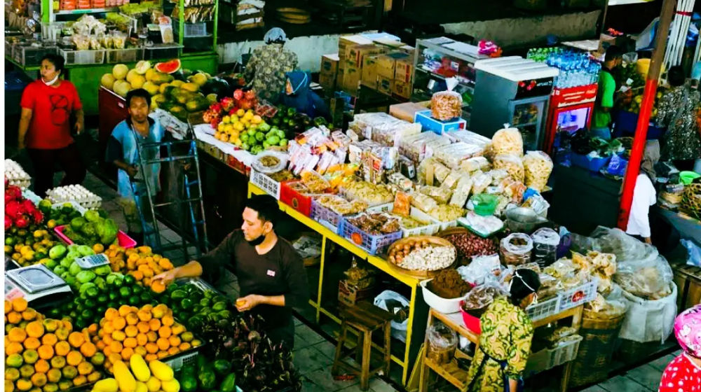 Kenali Tren Wisata Snackpacking, Liburan Sambil Cari Jajanan Lokal!