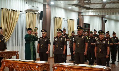 Pelantikan dan serah terima jabatan Aspem serta lima Kajari di wilayah hukum Kejati Sumut