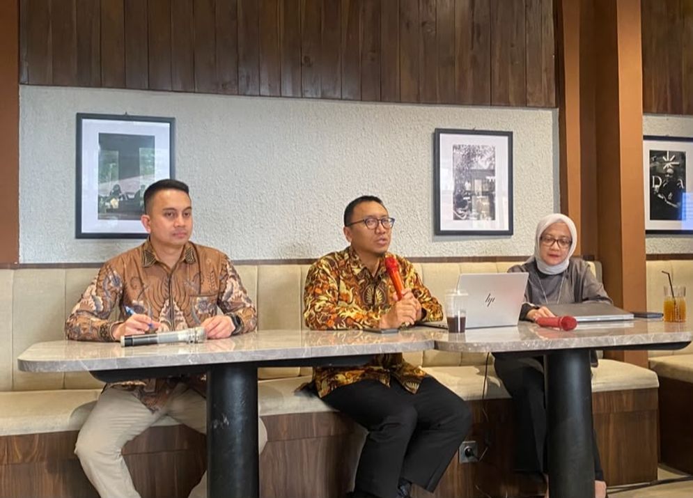 Direktur Group Tata Kelola, Risiko, dan Kepatuhan III LPS Suhardiono dalam Media Gathering LPS di Kafe Daja, Bandar Lampung, Jumat (14/8).