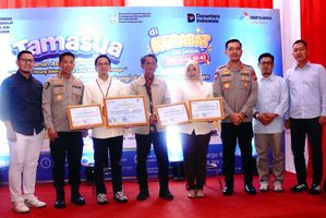  Komitmen mendukung kesejahteraan keluarga, Pertamina Patra Niaga Regional Sumbagut raih empat penghargaan dari Menteri Kependudukan dan Pembangunan Keluarga